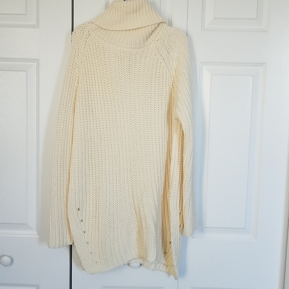 Sweater - Picture 2 of 2